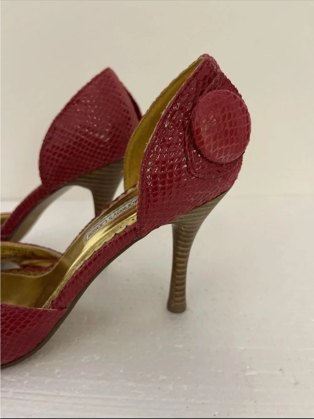 NEW Naughty Monkey Pink Leather D’Orsay Style Snake Embossed High Heels size 8